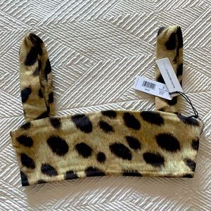 WeWoreWhat Active Leopard top